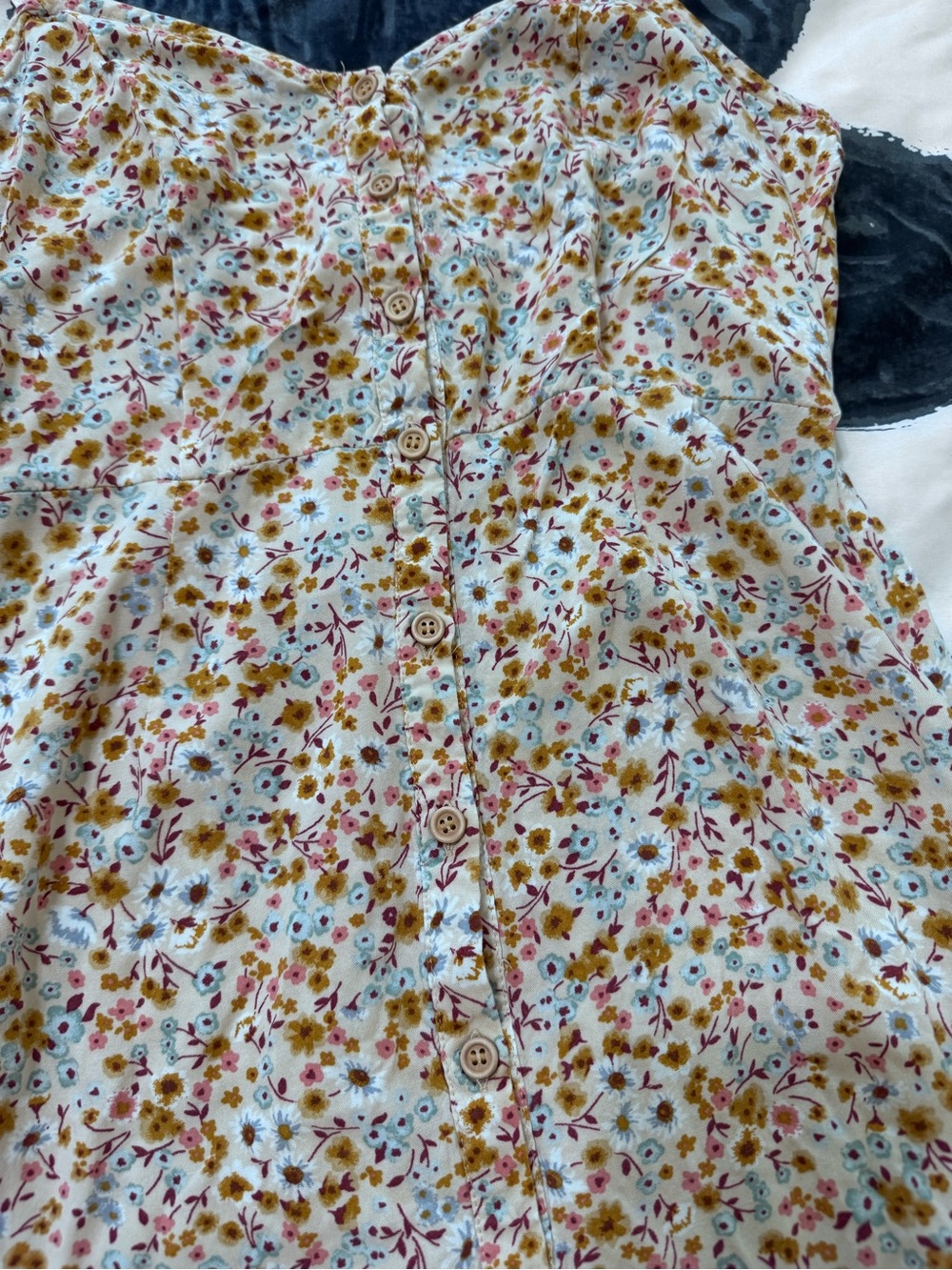 Mimi Chica White Floral Midi Sundress with Spaghetti Straps - Picture 8 of 8